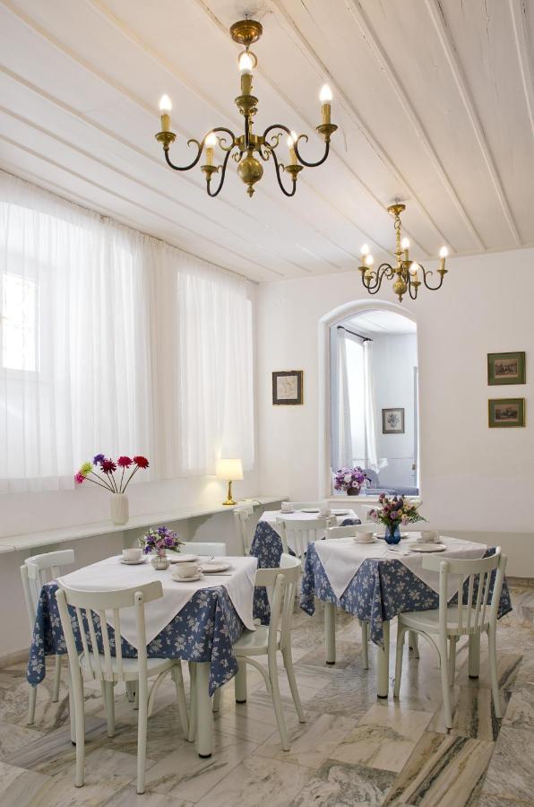 Hotel Omiros Ermupoli Exteriér fotografie