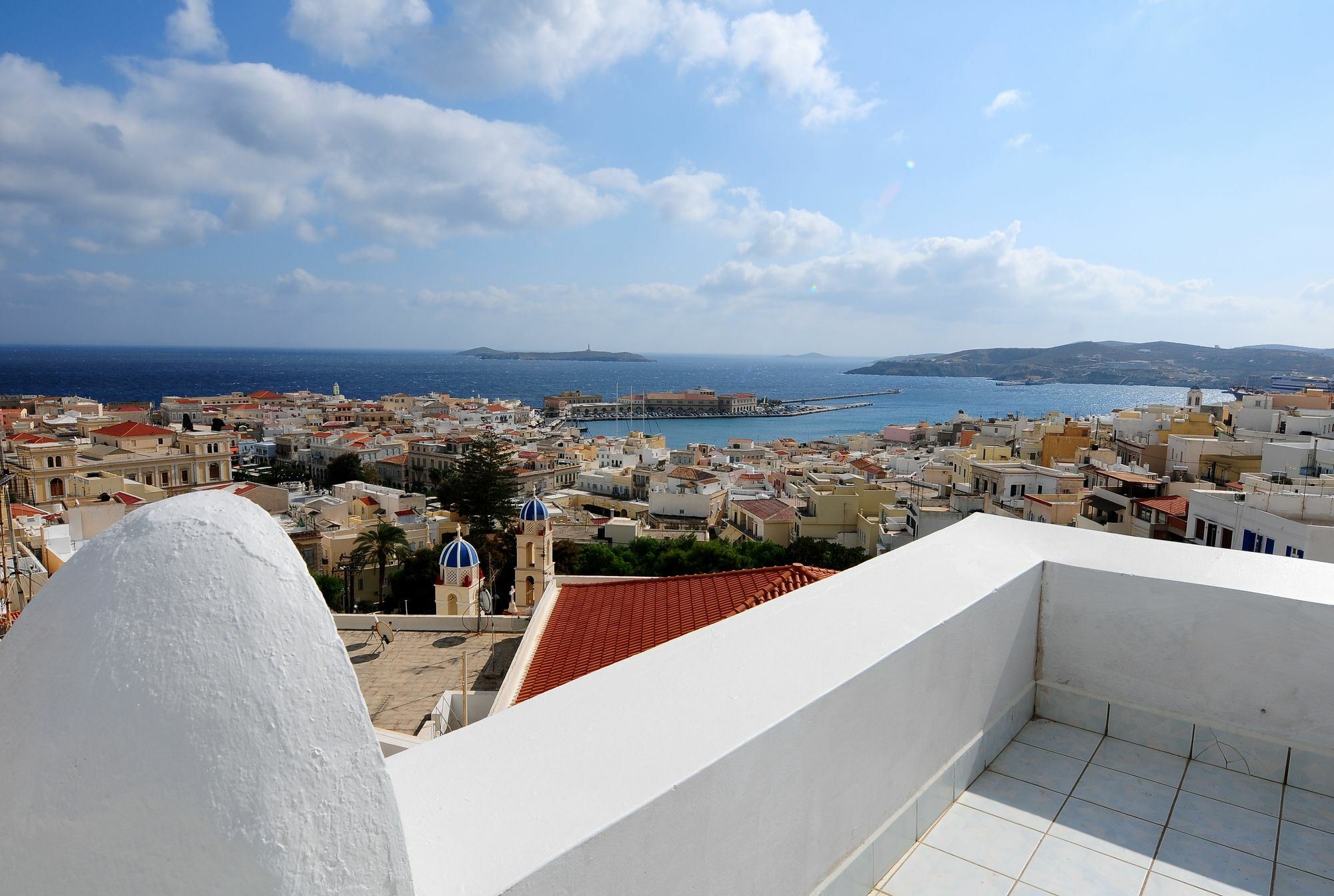 Hotel Omiros Ermupoli Exteriér fotografie